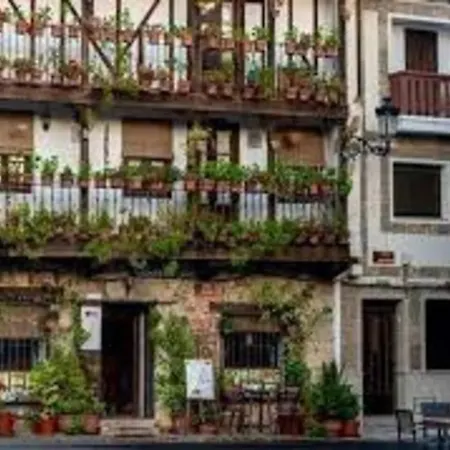 Casita Con Encanto En La Sierra De Gredos, Candeleda Exterior photo